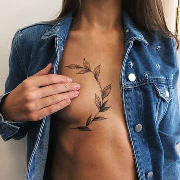 Тату под грудью (17)