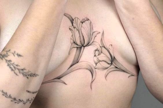 Тату под грудью (11)